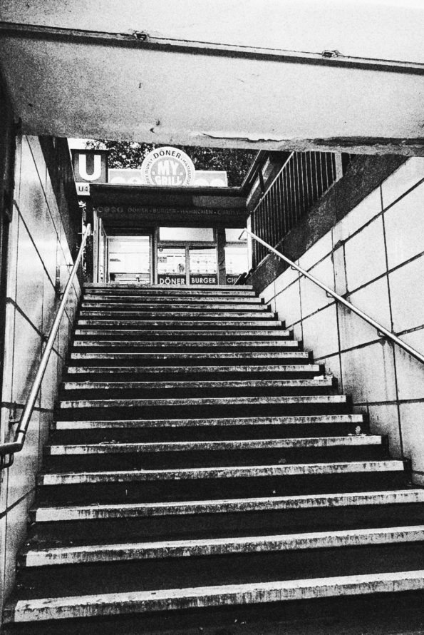 U-Bahn Treppe Leinestraße